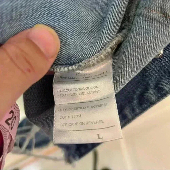 KanCan Destroyed Raw Frayed Hem Cropped Jean Jacket Size L - Picture 3 of 7